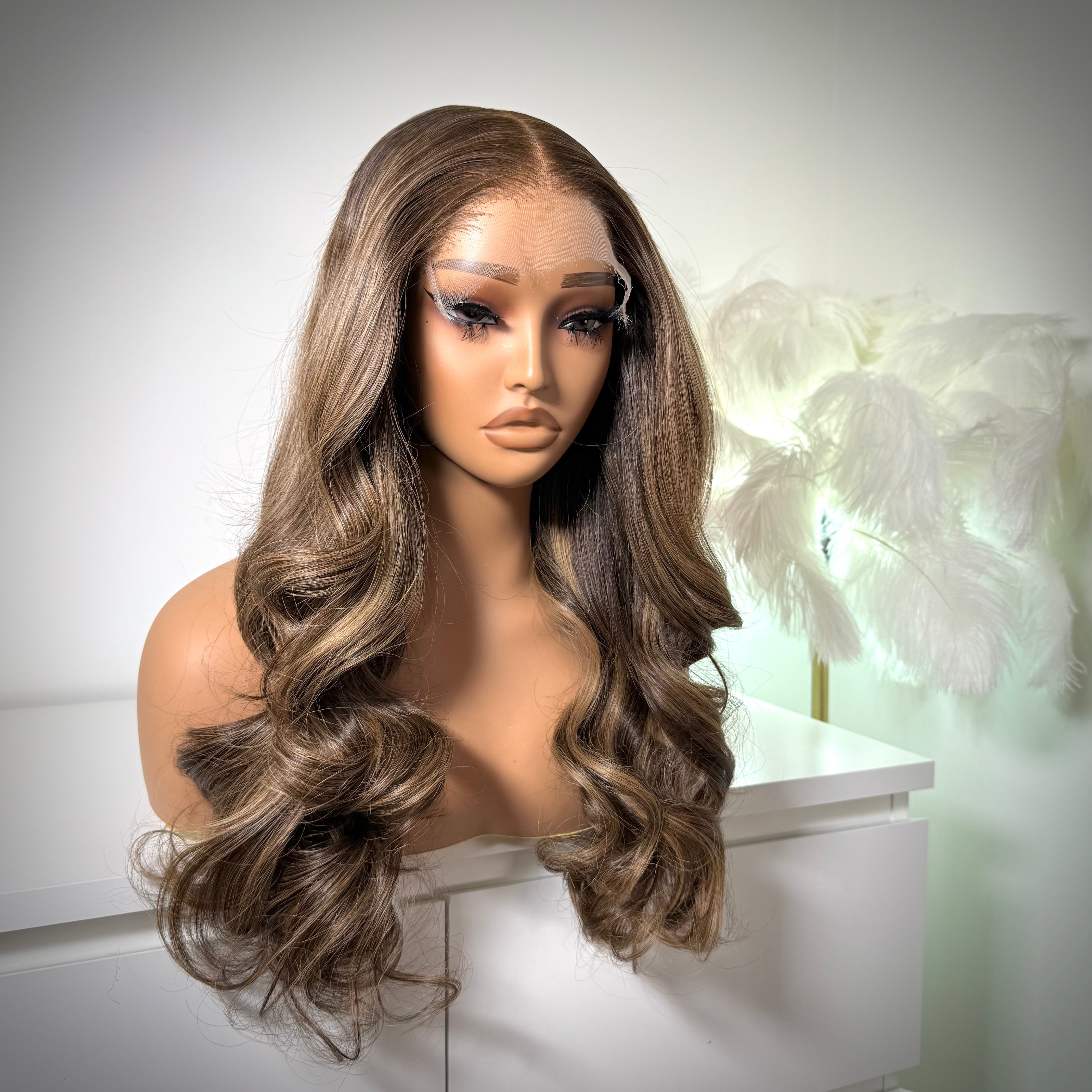 Glueless HD lace wavy wig with soft waves and natural hairline